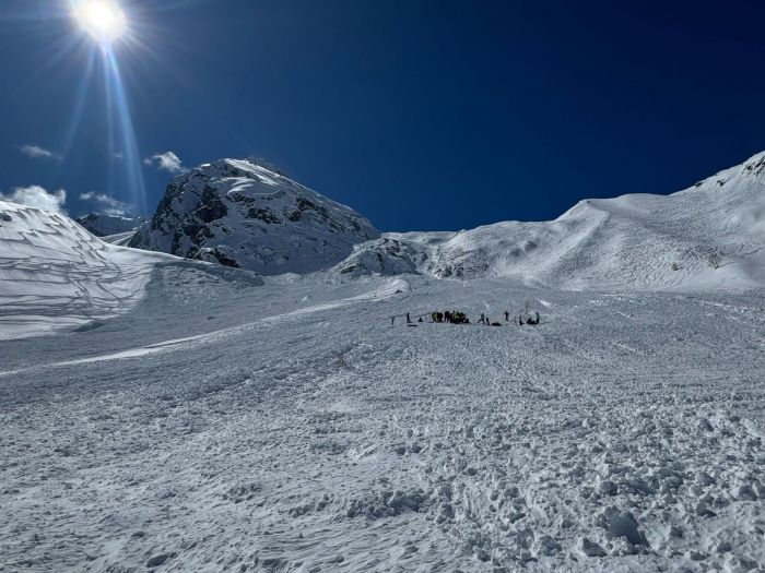 Scialpinista ferito sul Montasio, intervento complesso tra nuvole e alta quota