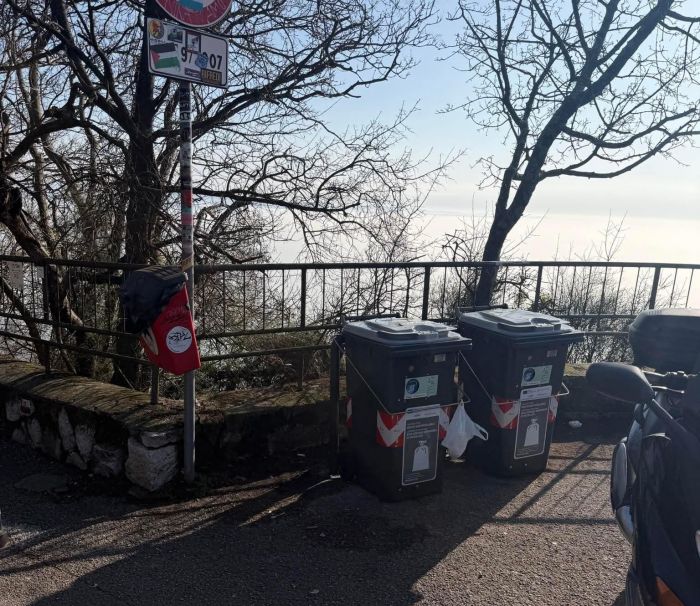 La Napoleonica: tra cestini pubblici mancanti e rifiuti abbandonati