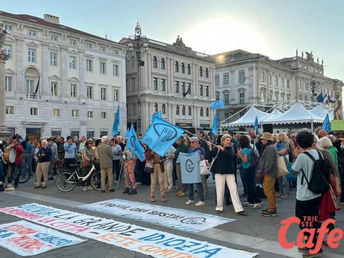 Il Comitato No Ovovia venerdì torna in piazza: "Non vogliono ascoltarci? Non potranno non sentirci"