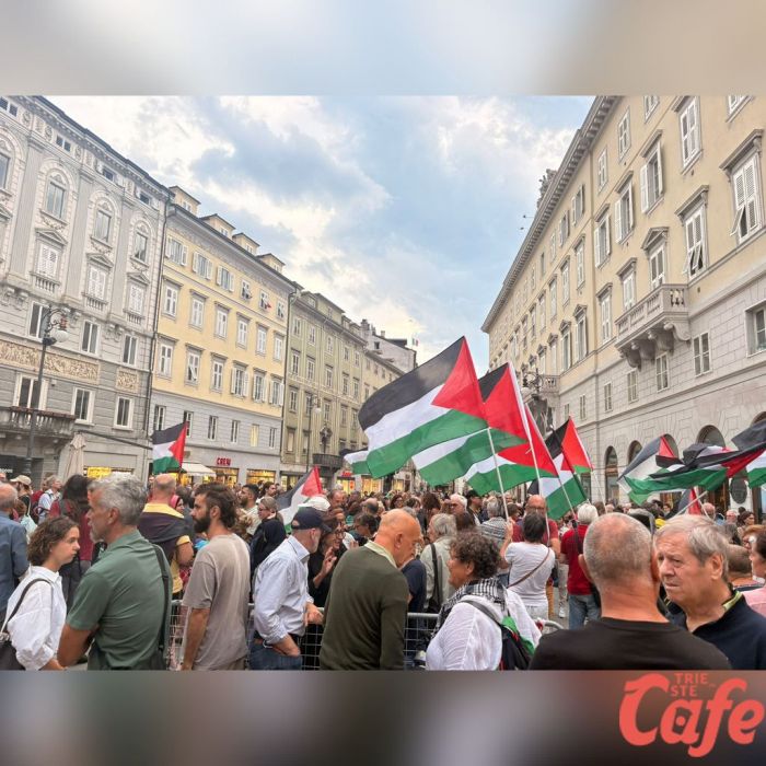 In centinaia al presidio in piazza della Borsa contro l’invasione di Gaza City (FOTO- VIDEO)