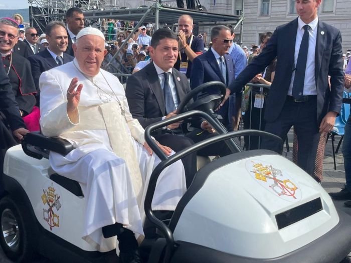 La visita di Papa Francesco e la concelebrazione della Messa in Piazza Unità si è svolta in sicurezza