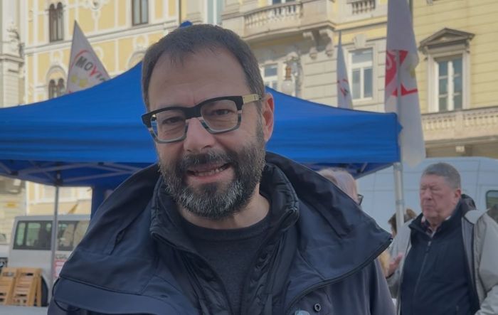 M5S in piazza per il No, Patuanelli: "Volontà della politica di incidere sulle decisioni della magistratura" (VIDEO)