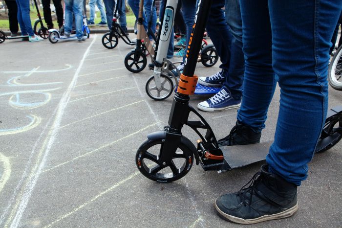 Da domani stop noleggio monopattini elettrici a Parigi 