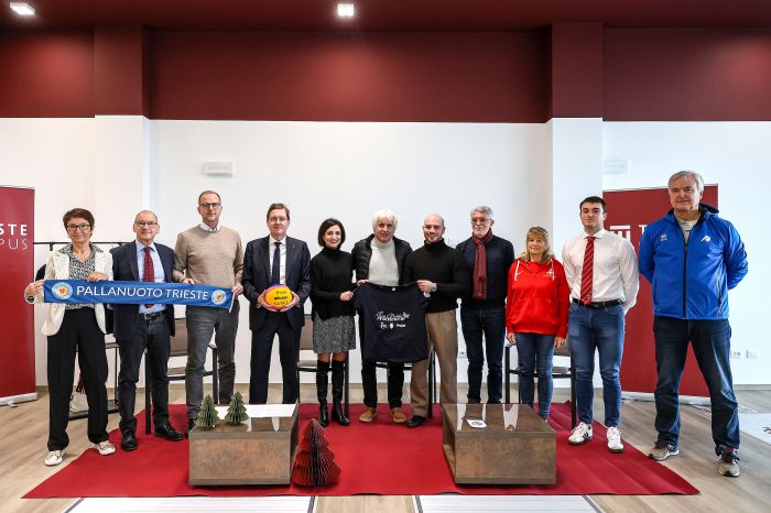 Buon Natale Trieste, lunedì  9 dicembre sport e solidarietà alla piscina Bruno Bianchi