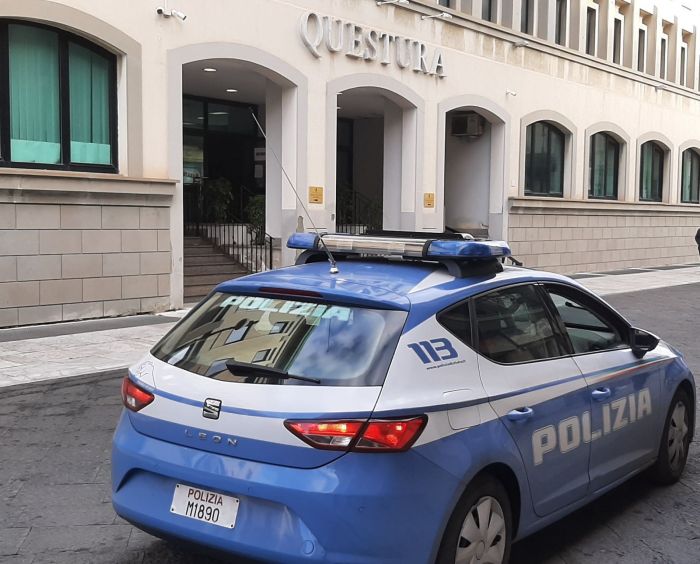 Fvg, cittadino algerino pluri-pregiudicato espulso dall'Italia; aveva anche aggredito donna causandole lesioni