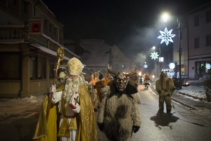 Treni storici FVG, a dicembre alla scoperta dei Krampus, mercatini e presepi
