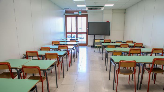 Bando contributi straordinari scuole secondarie di secondo grado: come richiedere i contributi