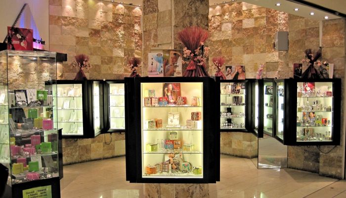 Consumi: Confcommercio, 6 italiani su 10 pronti a fare acquisti con i saldi