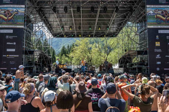 Ben Harper incanta i Laghi di Fusine: quasi 5.000 spettatori per il ritorno dei The Innocent Criminals