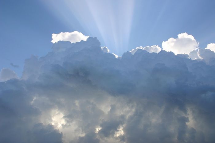 Il meteo di martedì 24 giugno, cielo sereno