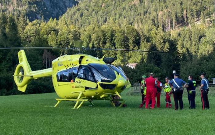 Tragedia in montagna in Veneto, perde la vita inciampando e cadendo da un salto di roccia 