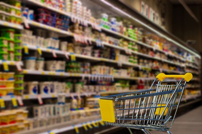 Triestina disperata: 'Ma possibile che non ci sia un supermercato aperto 24 ore su 24 in città?'"