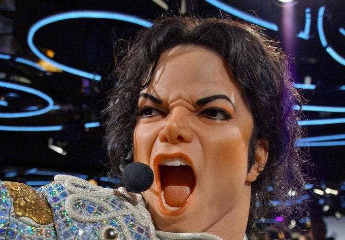 Ripartono cause per abusi su minori contro società Michael Jackson