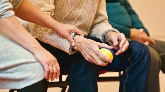 Tra solitudine e malori da calura, l'infernale estate degli anziani 