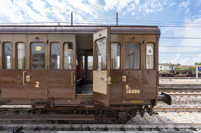 Treni storici in Fvg: ottobre a bordo delle carrozze d’epoca tra sapori, fiere e borghi medievali