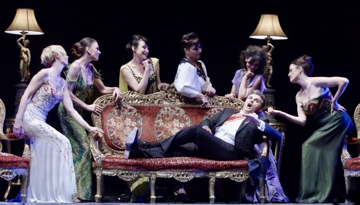 Andrea Binetti premiato al galà dell’operetta e del musical 2024 al Rossetti