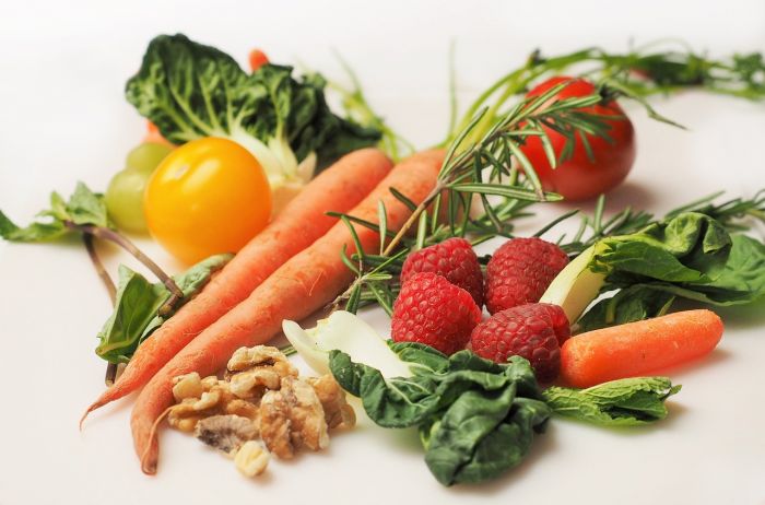 Alimentare: Coldiretti, abbronzatura 'green' con dieta a base di frutta e verdura