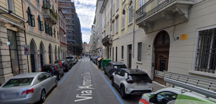 Via Diaz, tre giovani brutalmente aggrediti da 30 persone