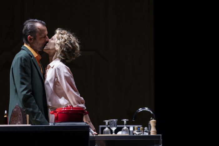 Al Rossetti "La Locandiera" di Carlo Goldoni con Sonia Bergamasco 