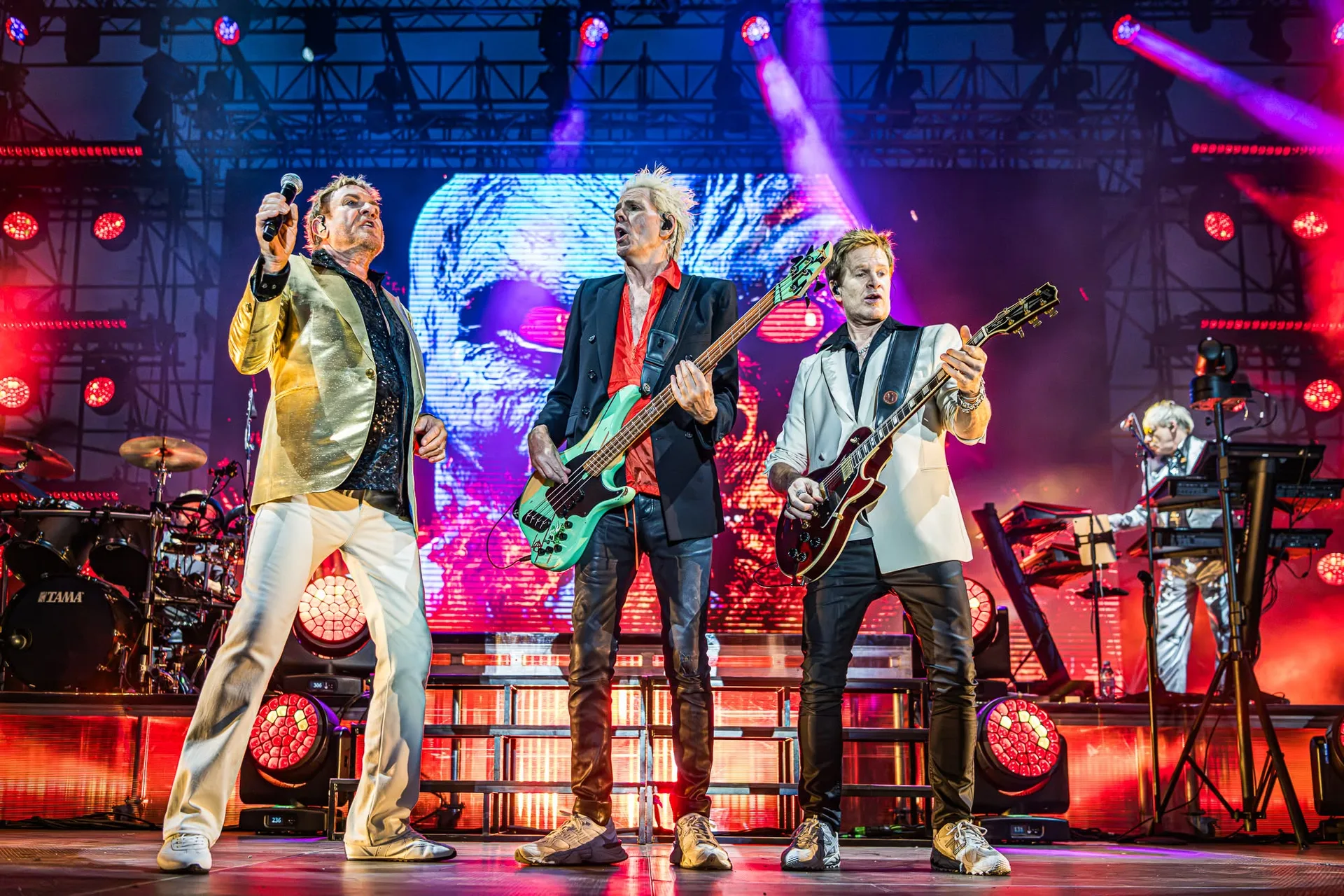Villa Manin esplode con i Duran Duran: migliaia di fan in delirio tra classici senza tempo e nuove emozioni