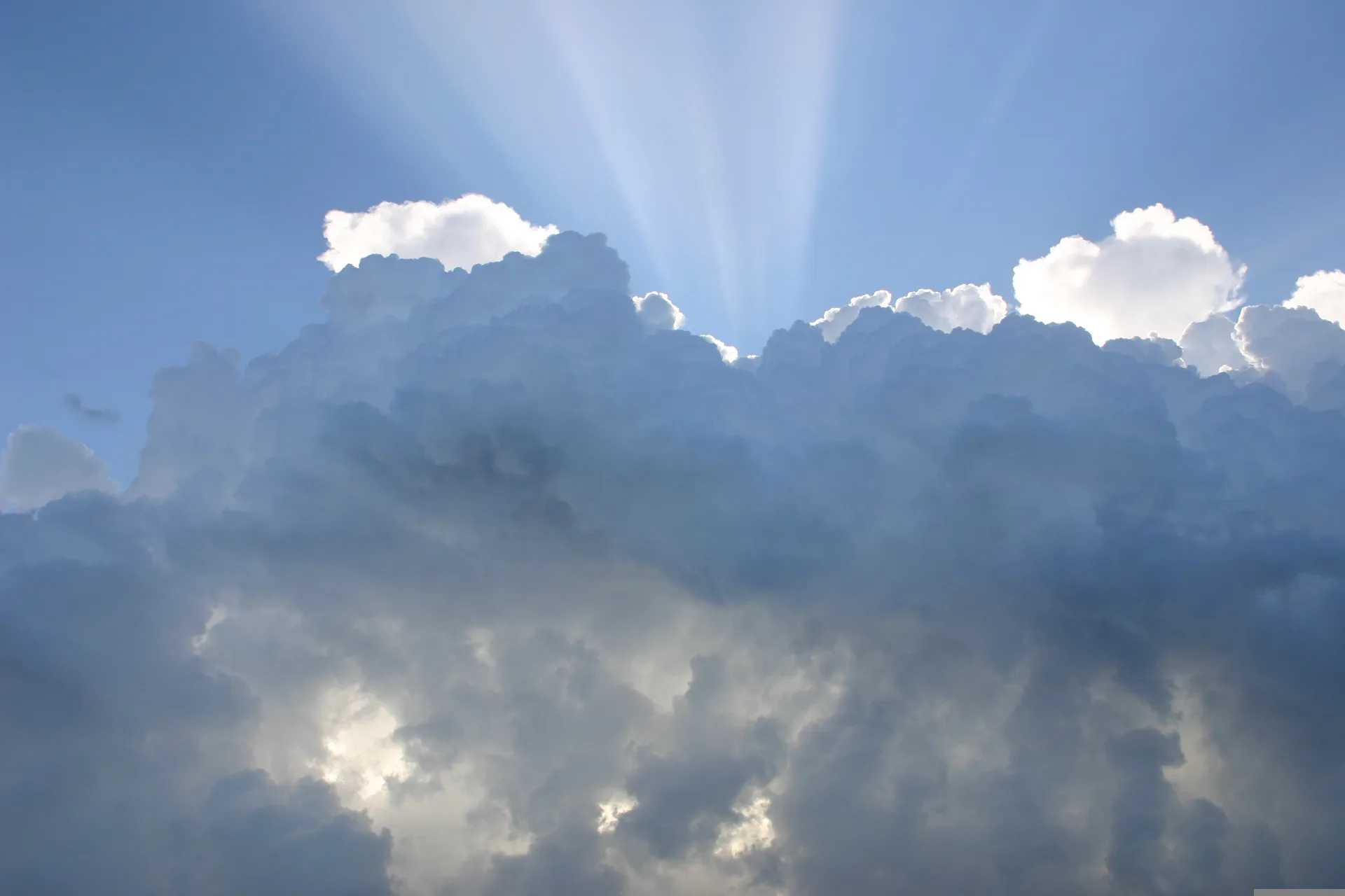 Il meteo della prima domenica di settembre, cielo sereno e bora moderata