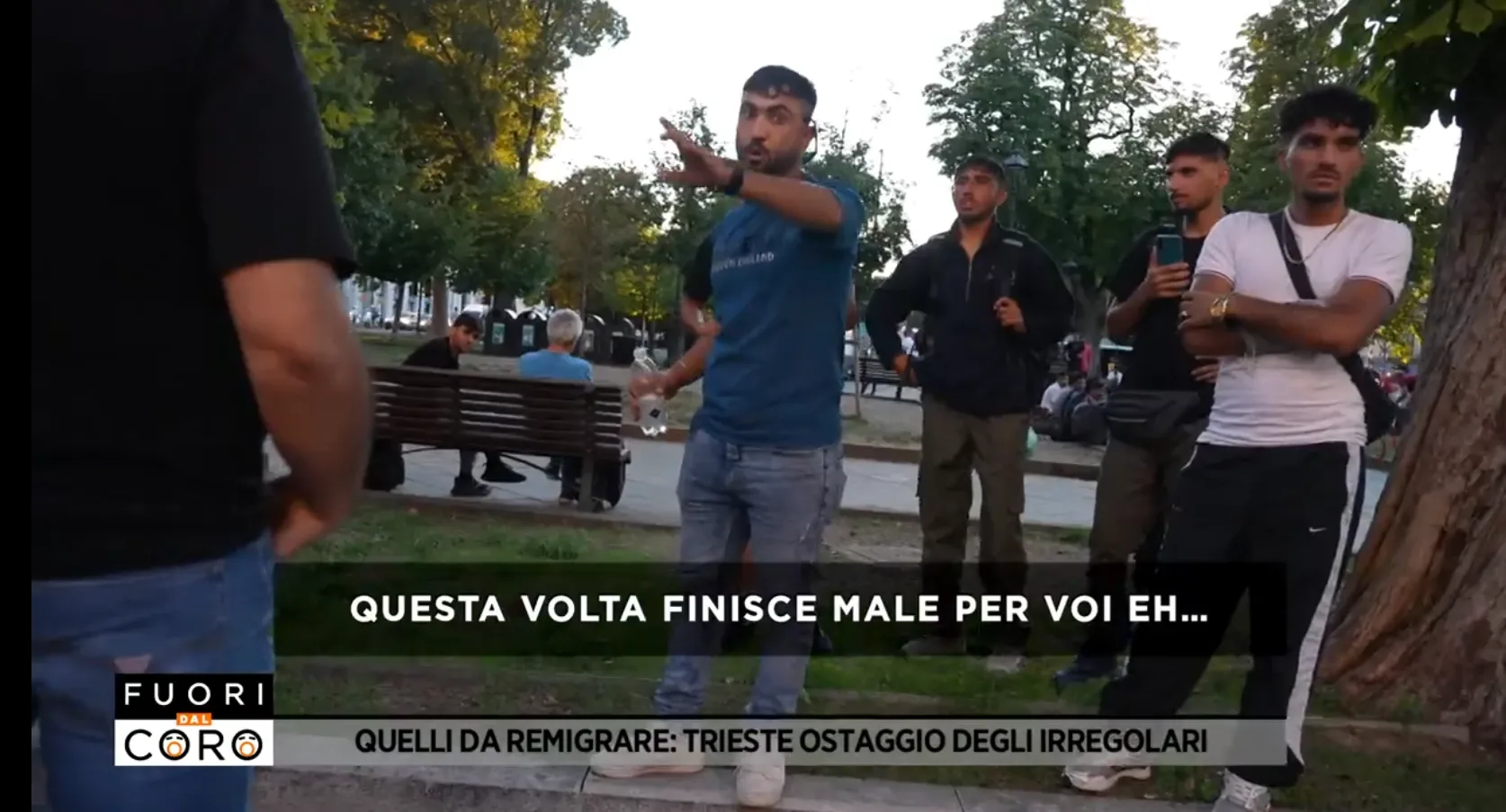 “Fuori dal Coro” su rotta balcanica, testimonianza: «C’è chi vende figlie e sorelle, anche di 10-11 anni»