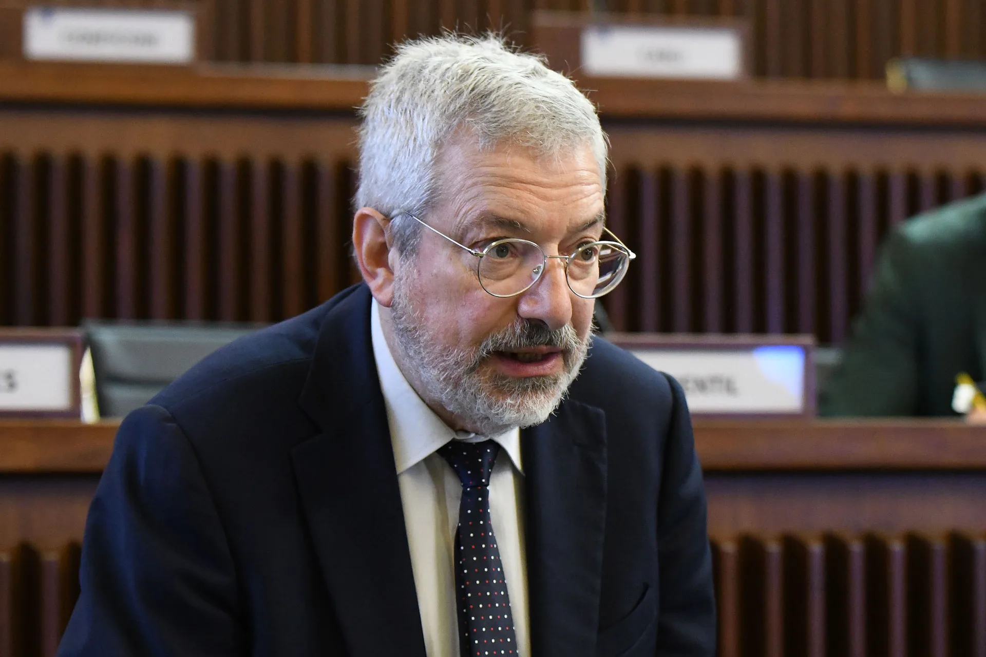 Scontro sui Servizi sociali a Udine, Honsell replica a Roberti: «Allarmante rifiutare la prevenzione»