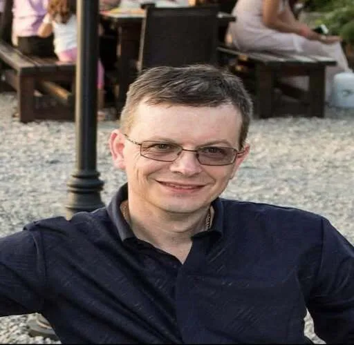Trieste in lutto per la scomparsa di Piero, lo storico cameriere della Gelateria De Martin