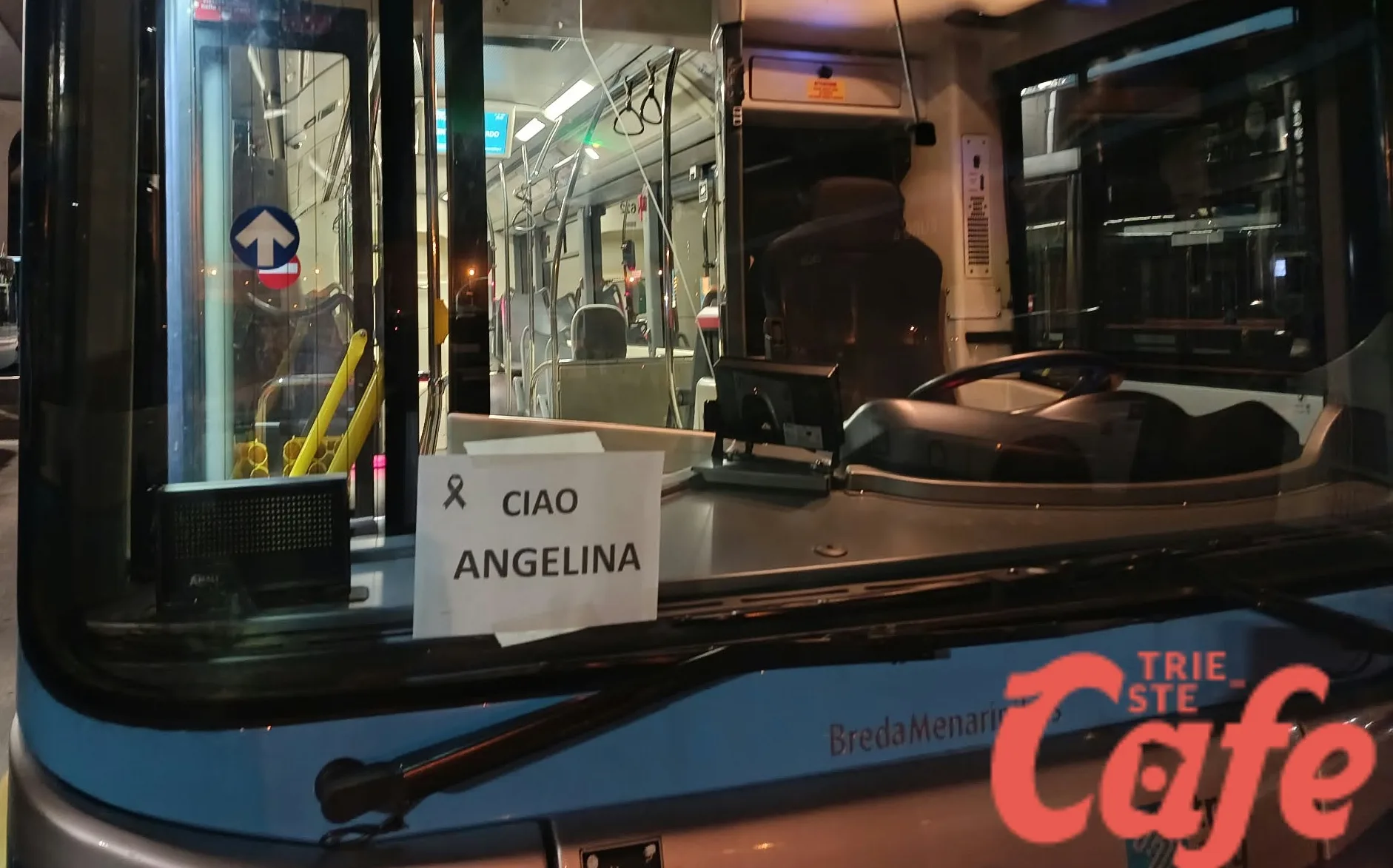 “Ciao Angelina”, sugli autobus di Trieste l’omaggio alla conducente scomparsa
