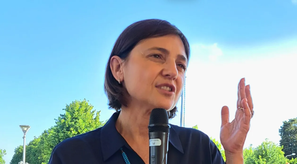 Trieste, Serracchiani rilancia il porto franco internazionale: "Va difeso nella riforma portuale"