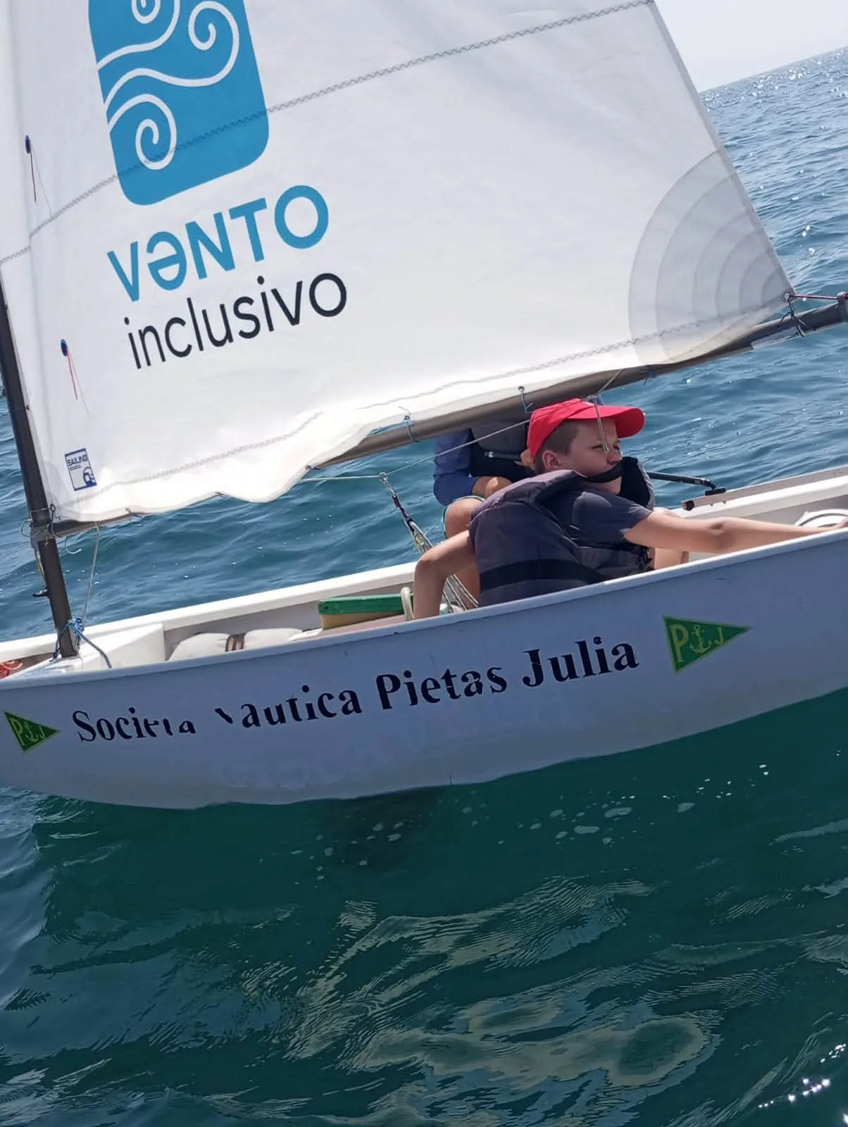 Progetto Vento Inclusivo: dal Lions Club 6.100 euro per lo sport accessibile a Sistiana