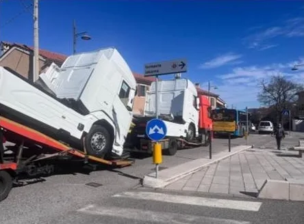Opicina, via libera alla “mega” mozione: 13 interventi per migliorare traffico, parcheggi e sicurezza stradale
