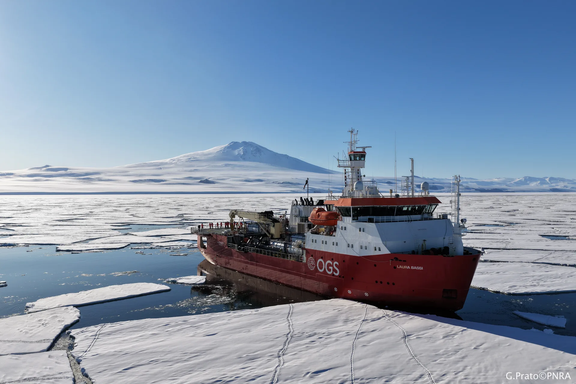 Due giganti della scienza nel cuore di Trieste: visite gratuite a bordo di Laura Bassi e Gaia Blu