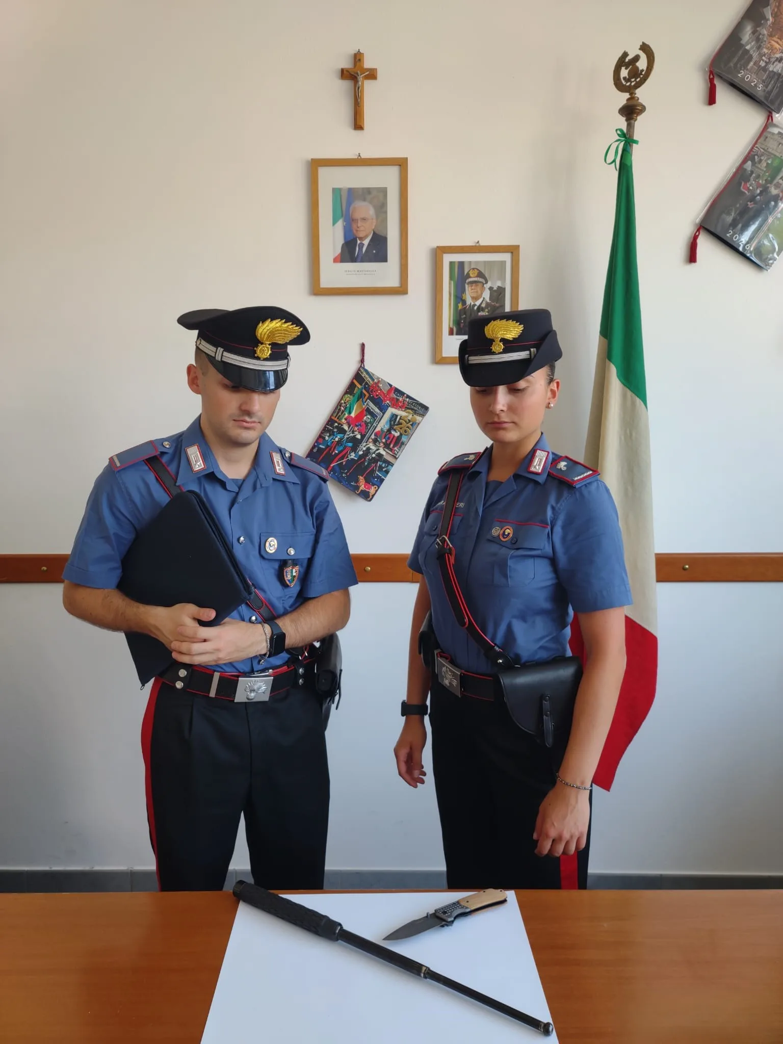 Lignano Sabbiadoro: Carabinieri perquisiscono un uomo e trovano armi nascoste