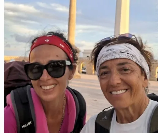 Due donne sorde di Trieste, 145 chilometri a piedi e un messaggio potente: «Possiamo viaggiare da sole»