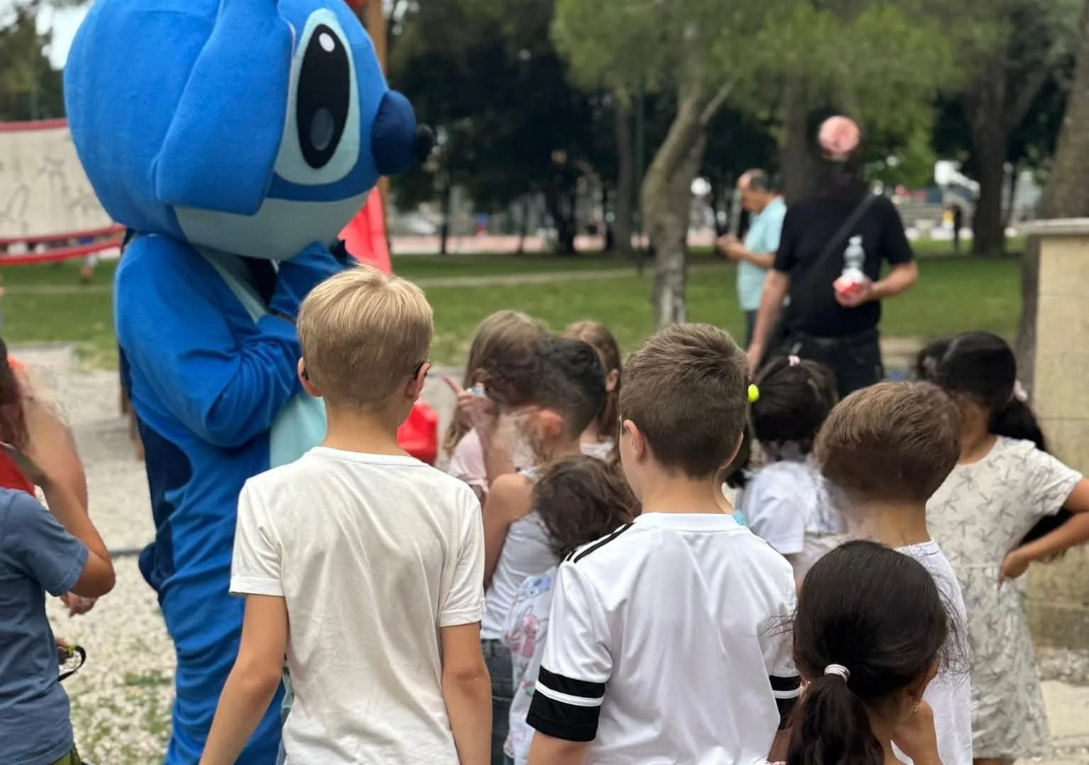 Monfalcone, la solidarietà vince sull'indifferenza: la festa di compleanno del bimbo è stata salvata