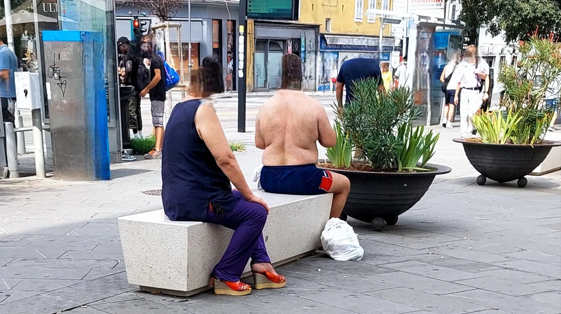 Trieste, accoltellamento, spaccio e vetrina sfondata: Cecco, «Serve un cambio di passo»
