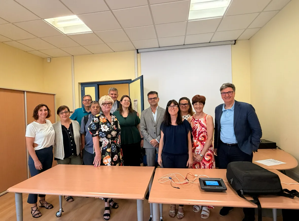 ASUGI: ringraziamento alla Nuova Associazione Diabetici per donazione di bioimpedenziometro