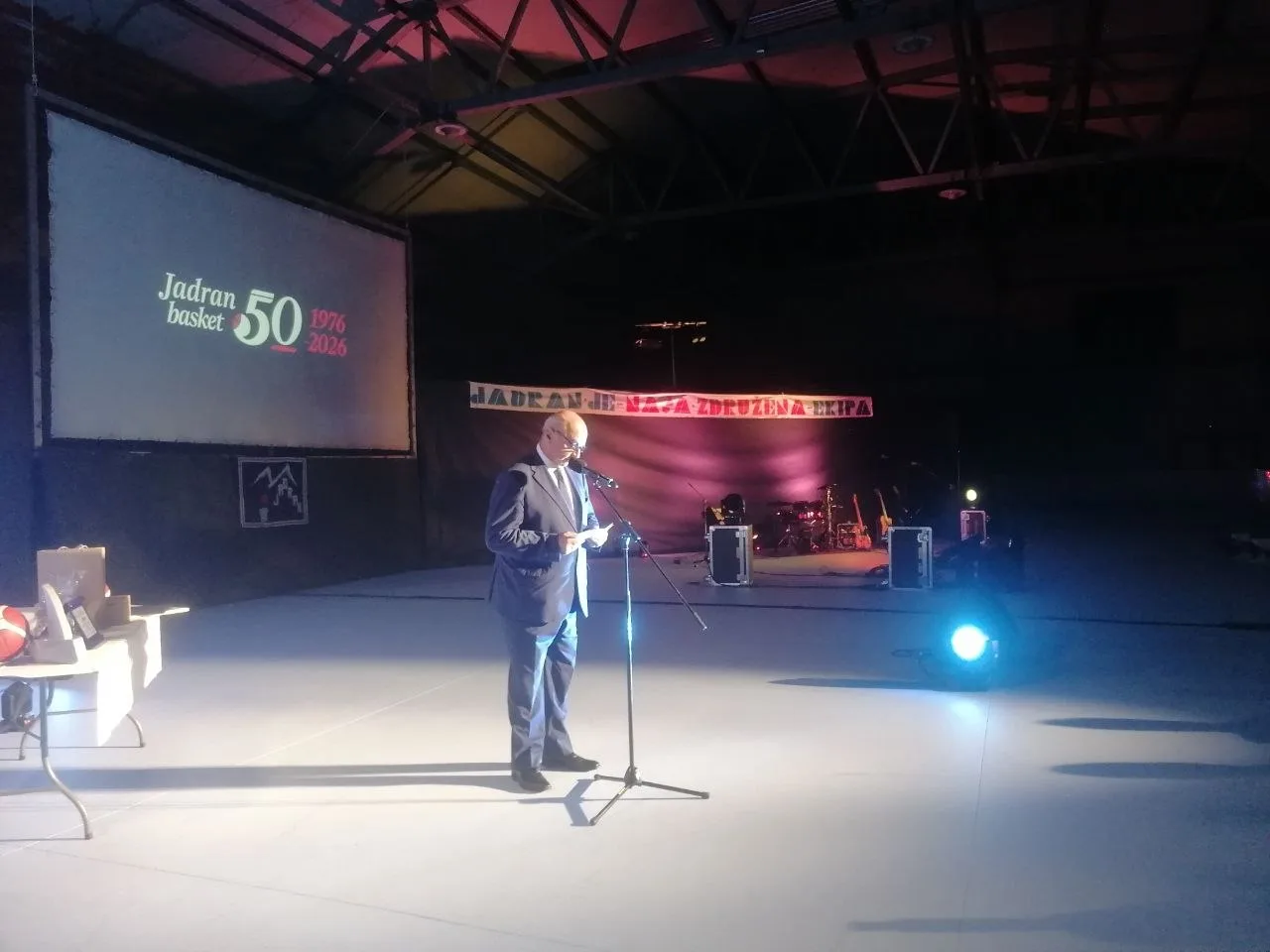 Trieste, 50 anni di Jadran Basket: Dipiazza conferisce la Medaglia bronzea del Comune
