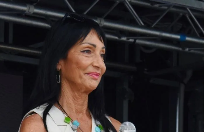 Anna Cisint rilancia la rimigrazione: “Espulsione per chi perde i requisiti” (VIDEO)