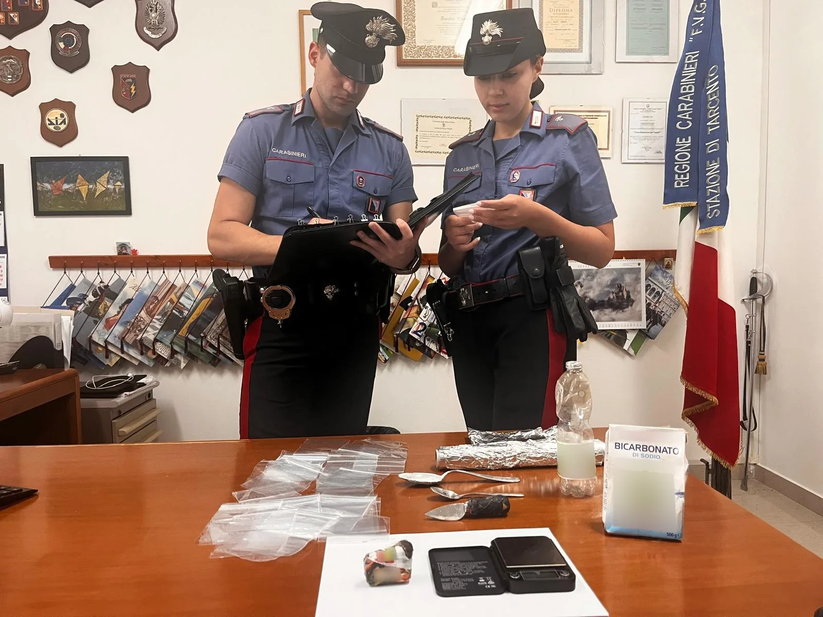 Un “panetto” decisamente fuori menù: Carabinieri trovano 38 grammi di hashish