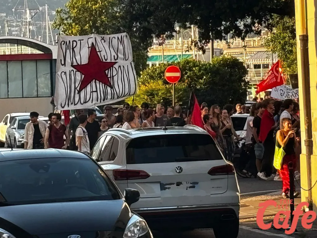 Trieste, corteo antifascista:“Smrt fašizmu, svoboda narodu” - “Morte al fascismo, libertà al popolo”