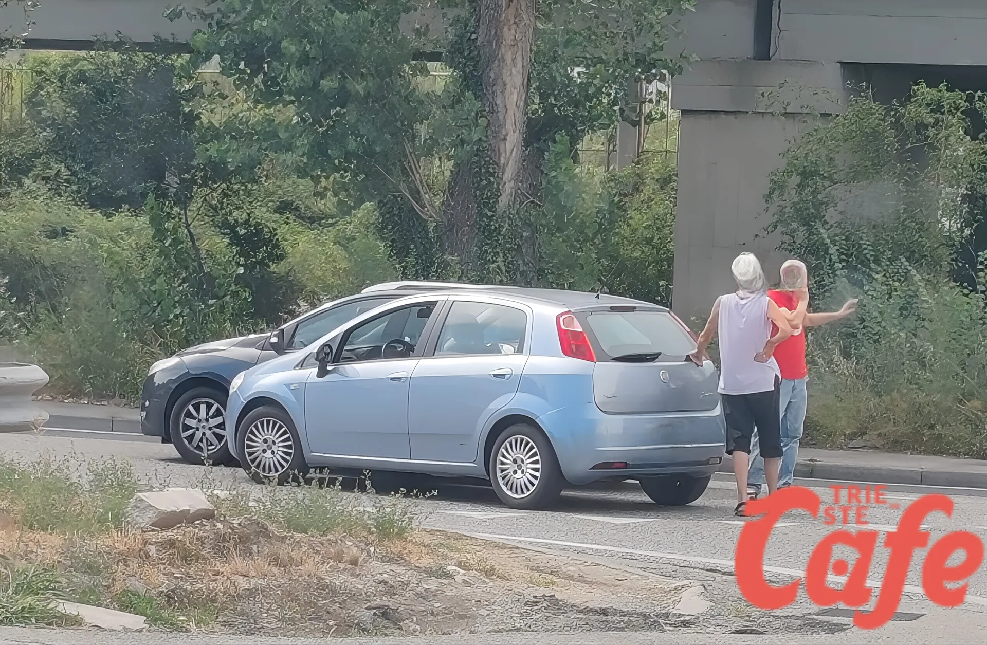 Due auto coinvolte in un incidente sulla Strada per Muggia: traffico rallentato