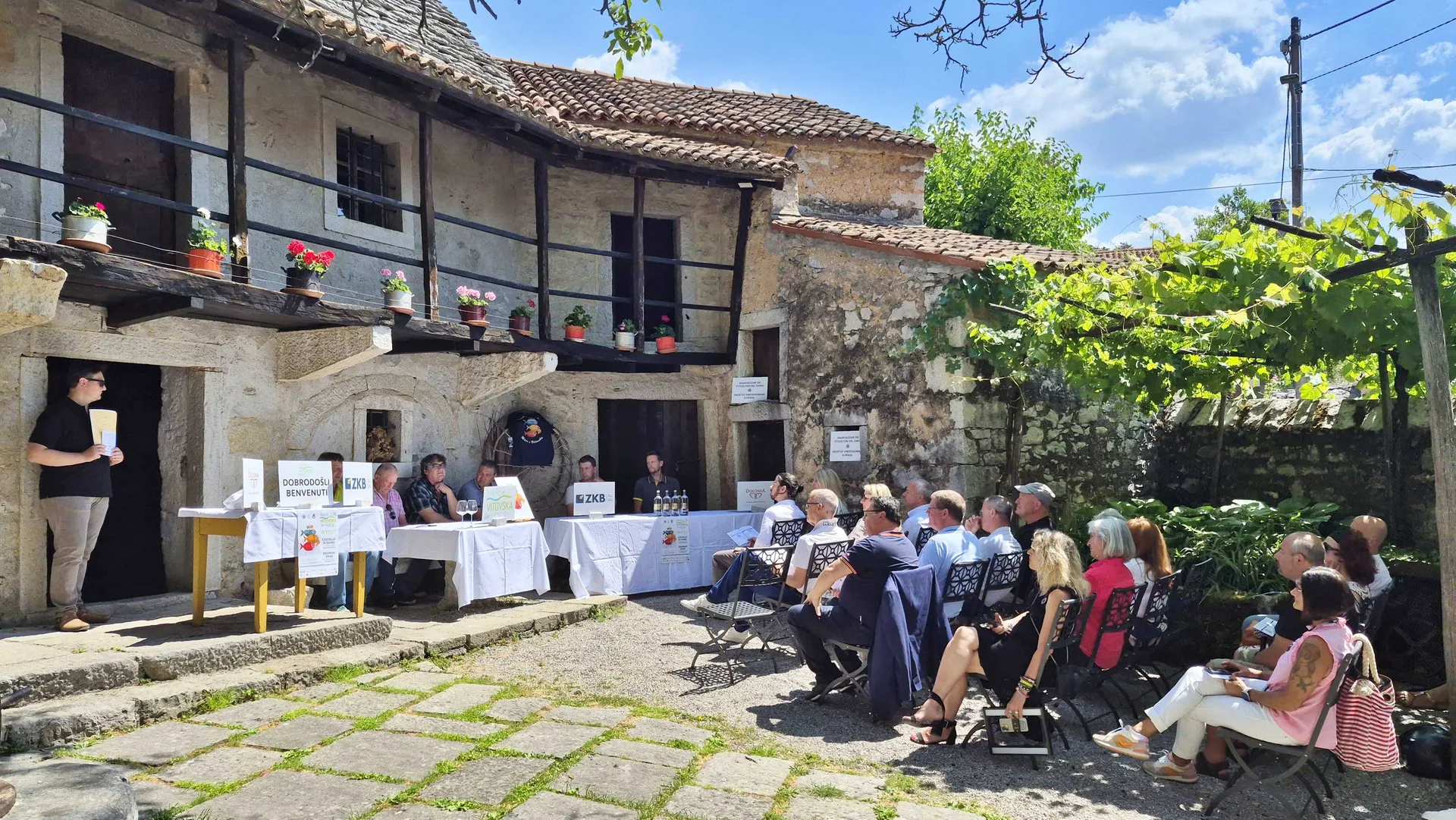 Duino, Mare e Vitovska festeggia 20 anni: il Carso brinda alla sua regina tra vino, territorio e tradizione