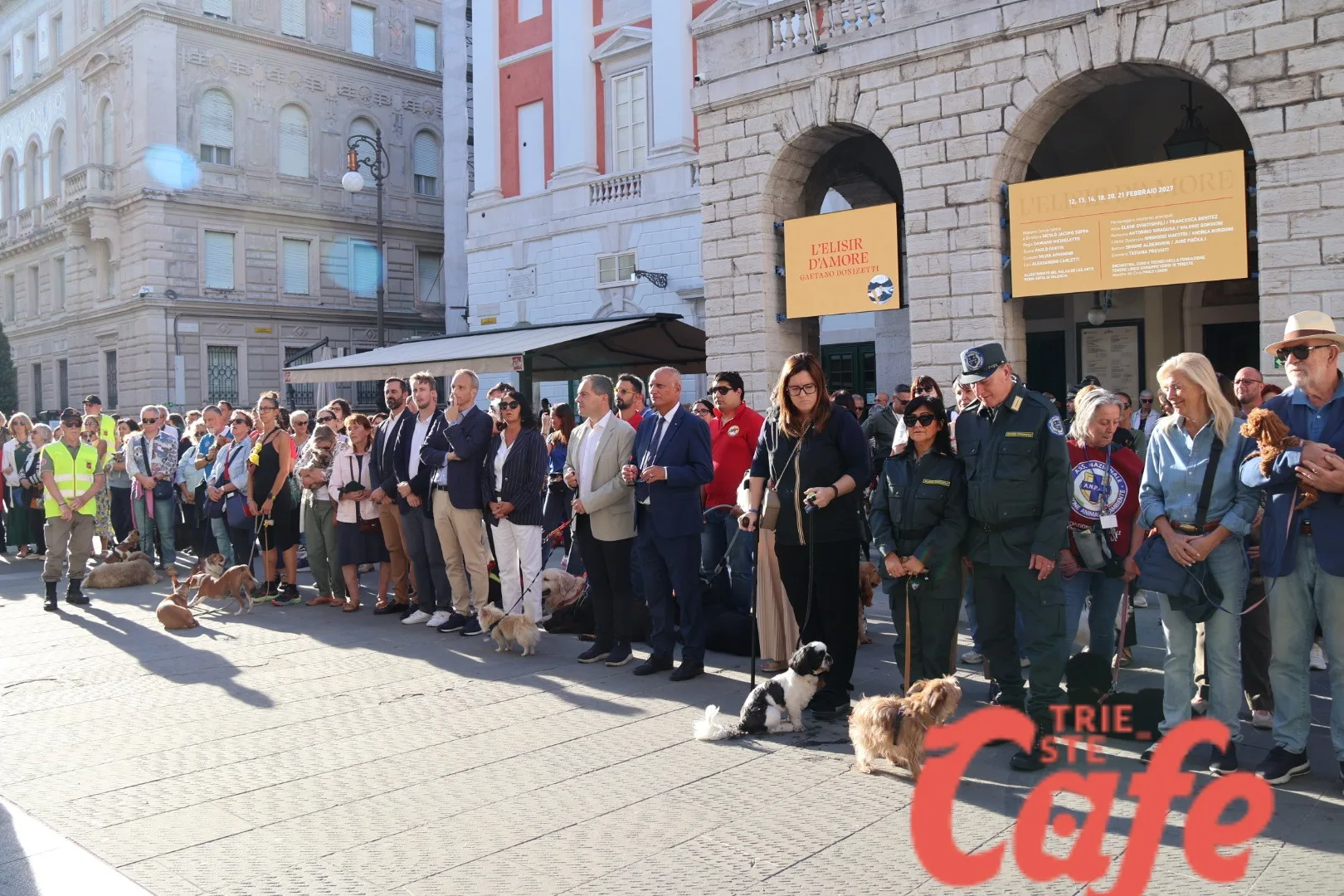 Trieste celebra San Francesco: animali protagonisti della benedizione in piazza Verdi (FOTO-VIDEO)