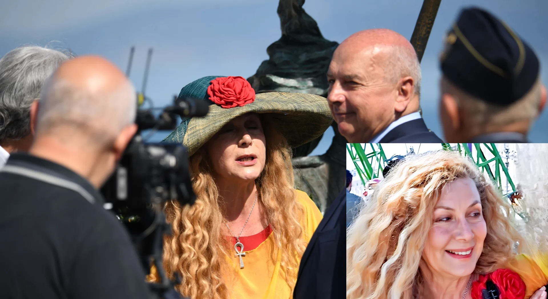 Trieste, sorpresa in città per Eleonora Brigliadori: selfie e foto con il sindaco Dipiazza