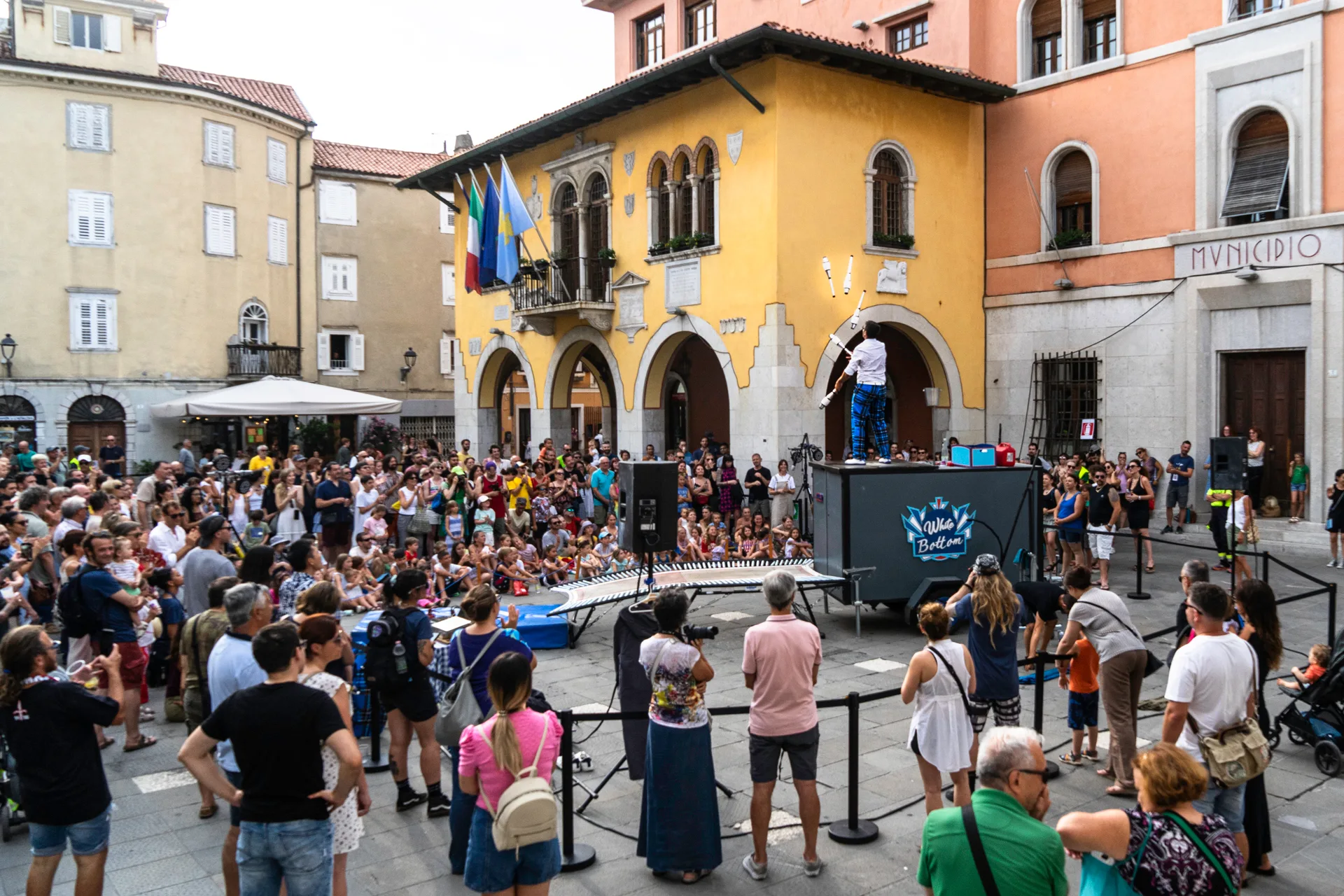 Muggia si prepara a cinque giorni di magia: al via il Muja Buskers Festival 2026