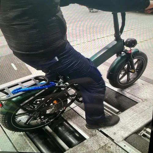 Monfalcone. Polizia locale sequestra una bici elettrica truccata. 5.400 euro di multa al conducente bengalese