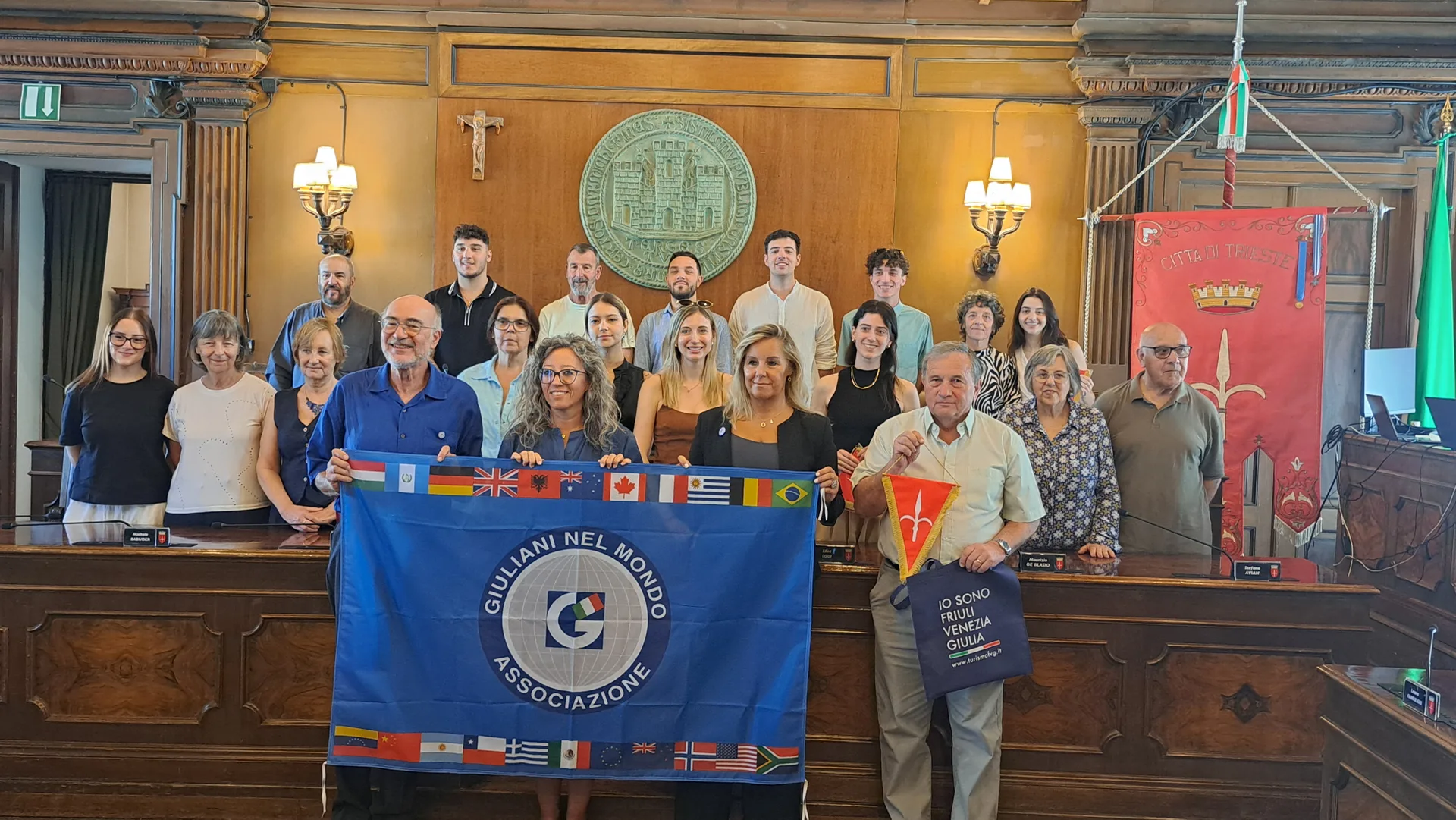 Trieste riabbraccia i suoi figli nel mondo: 16 giovani e anziani tornano alla scoperta delle proprie radici