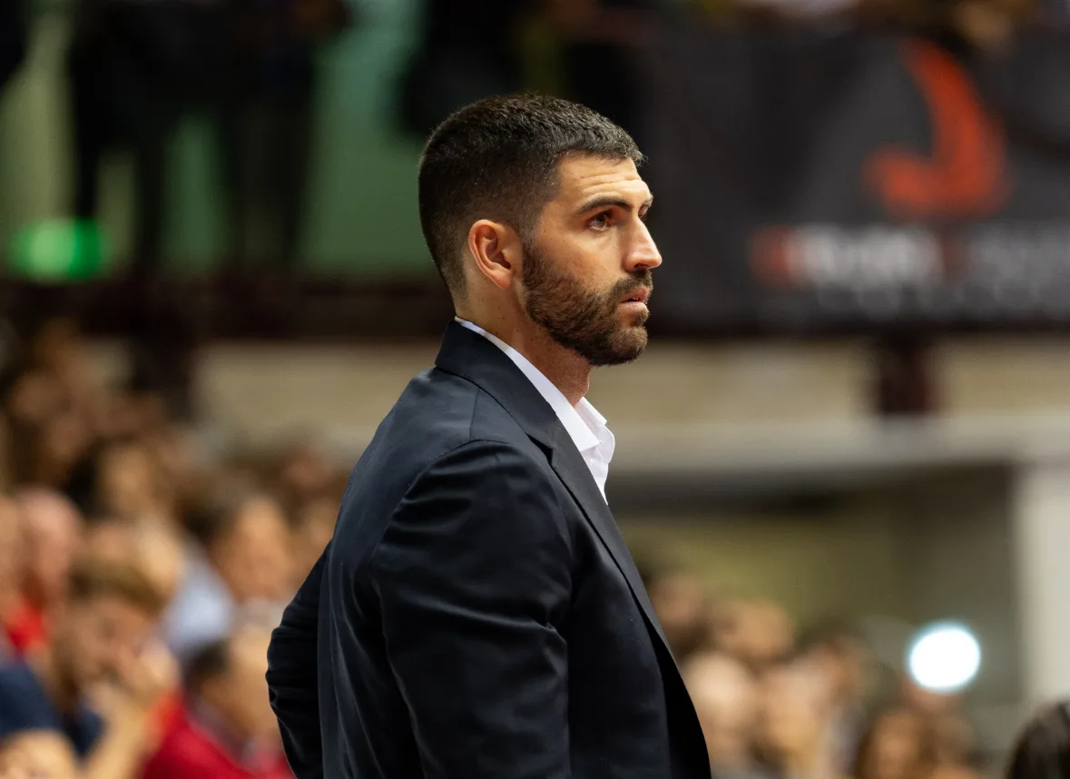 “Grazie Nick!”: la Pallacanestro Trieste ringrazia e saluta Coach Schlitzer